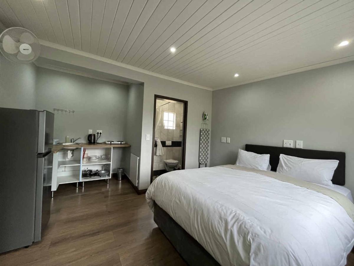 Halleria Self Catering Вайт-Рівер Екстер'єр фото