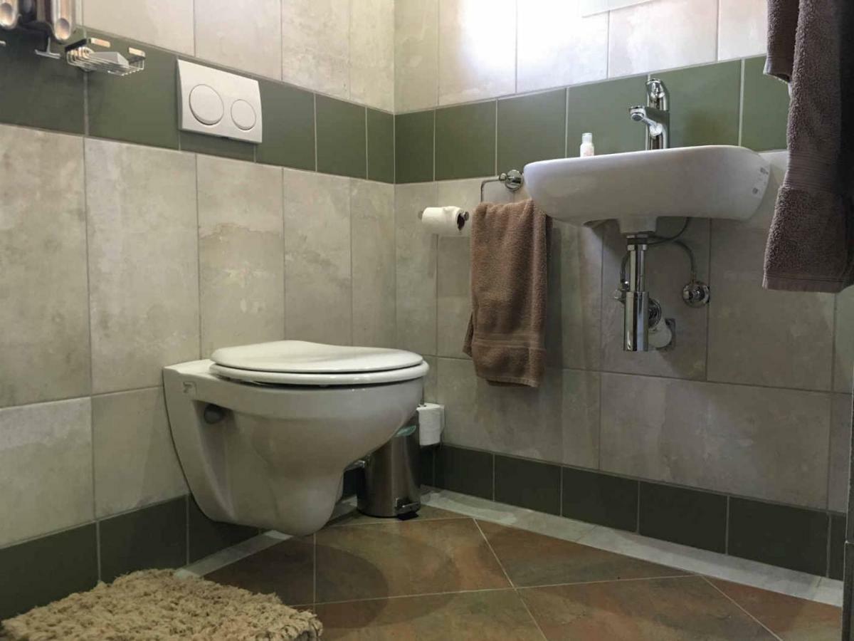 Halleria Self Catering Вайт-Рівер Екстер'єр фото